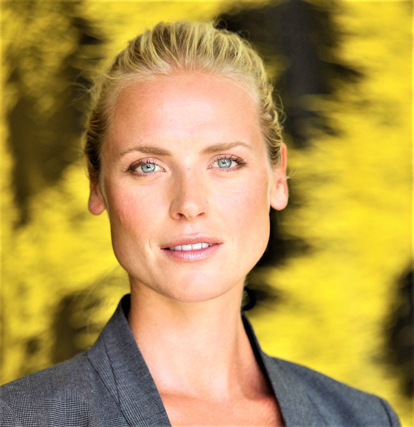 Synnøve Macody  Lund