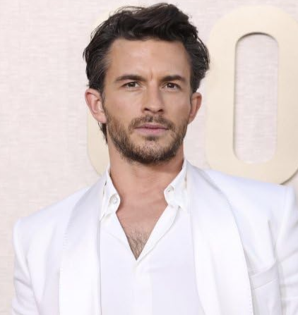 Jonathan  Bailey